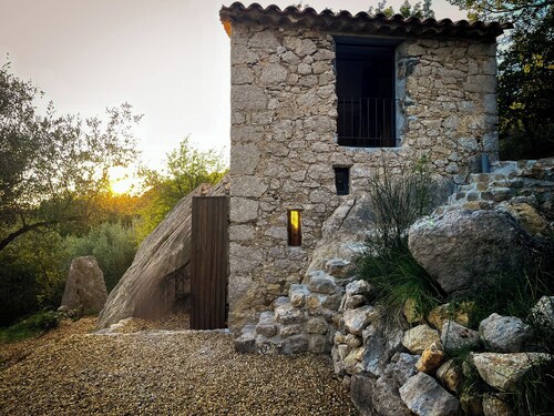 Remote cottage with valley views