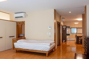 Interior - Luxury Living in Hiroo: Walk to Station Arisugawa Park. Direct to Ginza/Roppongi (渋谷区)