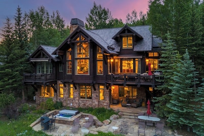 6BR Beaver Creek home with mountain views, hot tub, pool, and ski access
