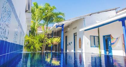 Villa Lulú - Spacious 4-bedroom house in charming Honda with WiFi