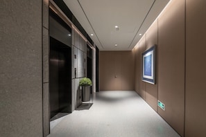 Elevator - Ji Hotel Shanghai Pudong Airport Free Trade Zone (Shanghai)