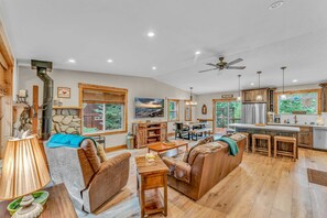 TV, fireplace, DVD player - Tahoe Retreat with Scenic Views & Spacious Deck (Tahoe Vista)