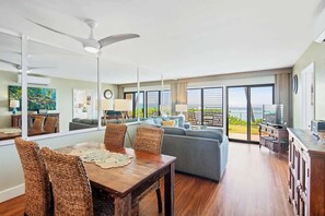 Interior - Poipu Shores Ohana – Two Side-by-Side Oceanfront Condos (Koloa)