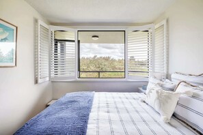 2 chambres, fer et planche à repasser, lit de bébé portatif, Wi-Fi