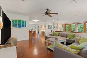 Smart TV - Casa della Brezza (St. Simons Island)