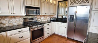 Vista Del Mar House | Sleeps 8 | S Cocoa Beach