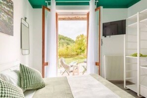 1 bedroom, iron/ironing board, WiFi