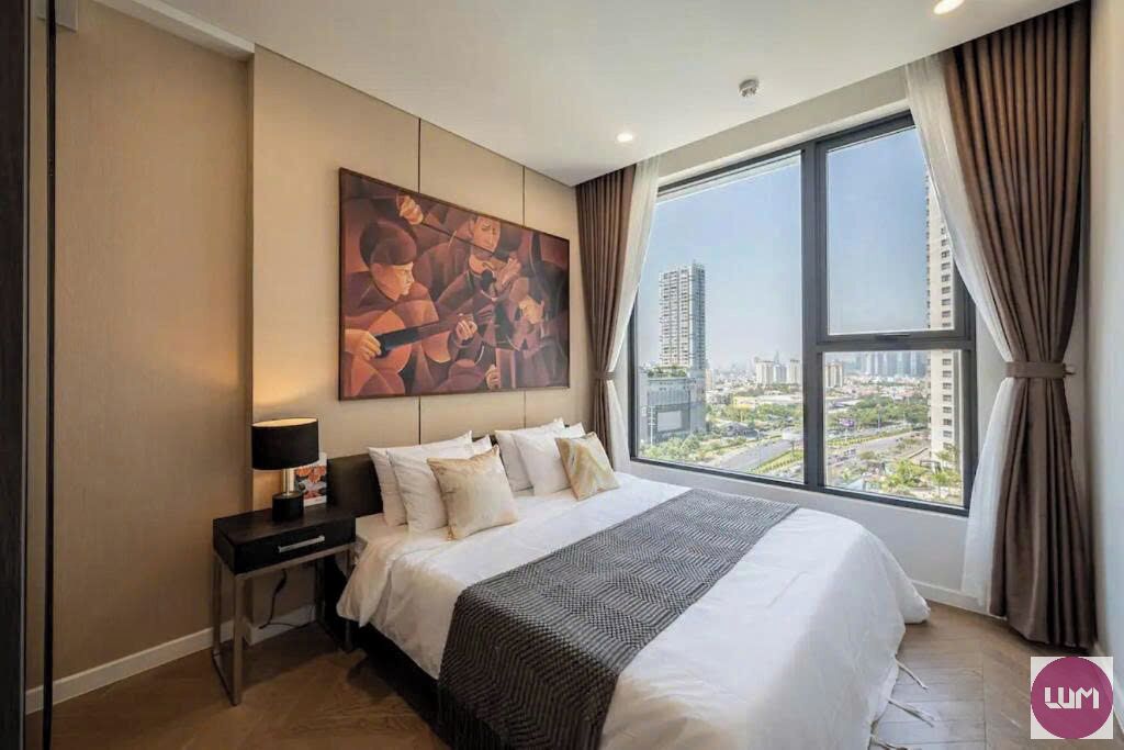 شقة بريميم - غرفة نوم واحدة - برواق - منظر للمدينة | أسرّة بإسفنج يتكيف مع شكل الجسم وميني بار وخزنة داخل الغرفة ومكتب