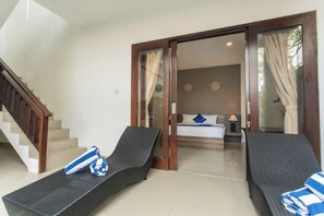 3 slaapkamers, een kluis op de kamer, een strijkplank/strijkijzer, wifi