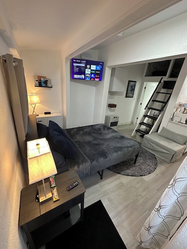 Raven's Nest Studio Suite