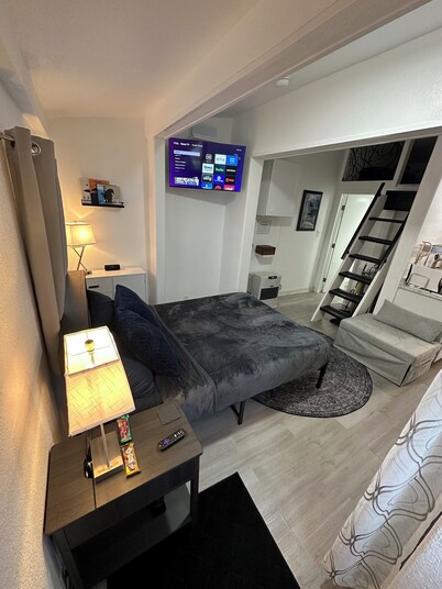 Raven's Nest Studio Suite