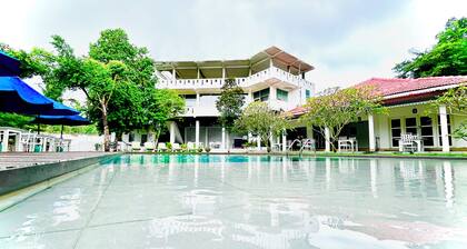 Canberra Holidays - Mirissa