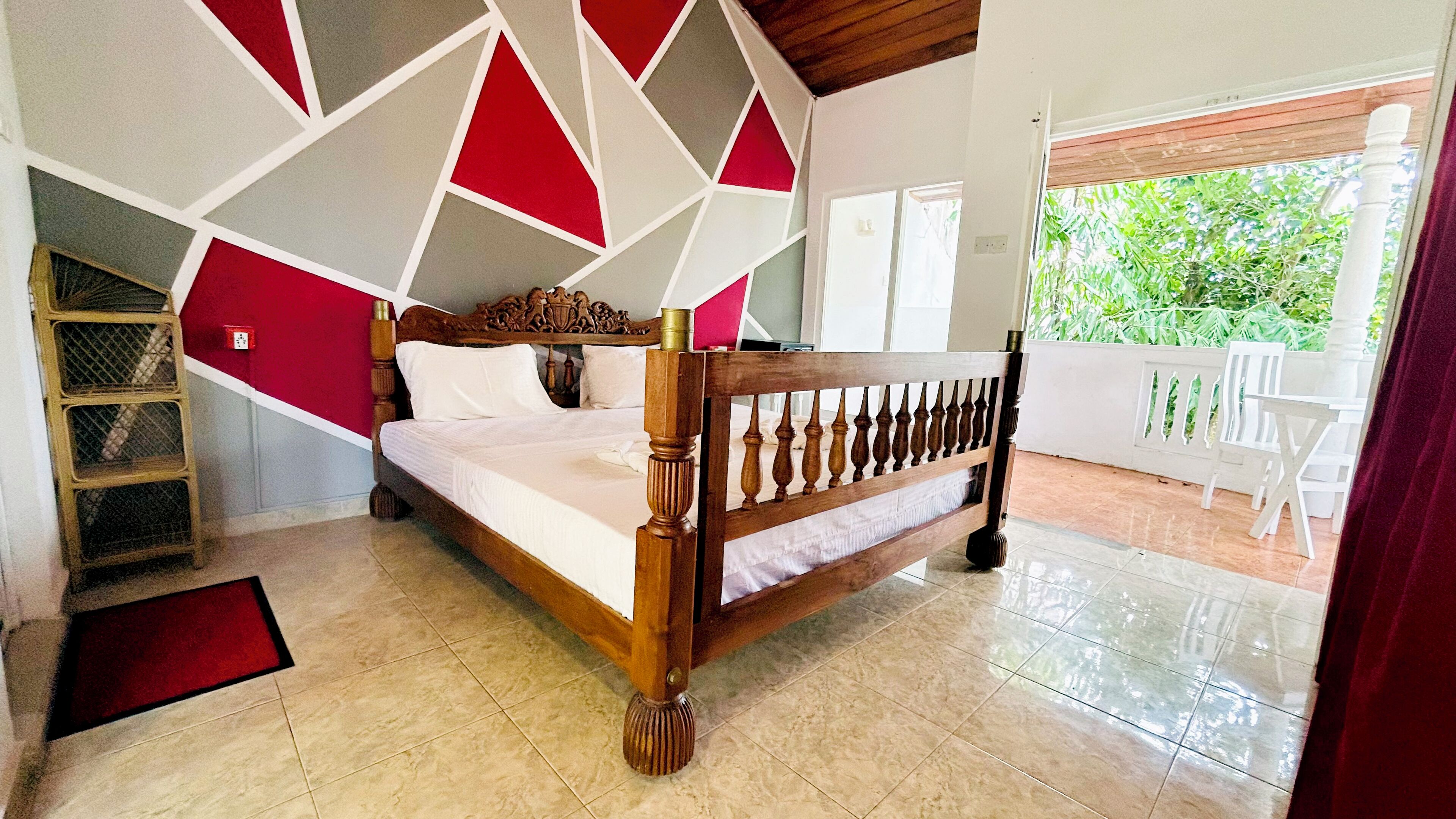 In-room safe, desk, laptop workspace, free WiFi