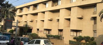 Hotel Anugraha Deluxe