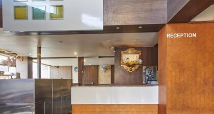 Hotel Anugraha Deluxe
