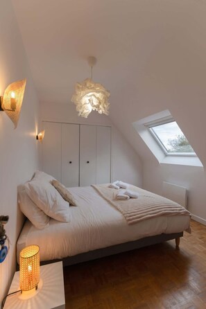 3 bedrooms, iron/ironing board, travel cot, free WiFi - Ty Mezou - Pretty house on the Gr34 near to the se (Porspoder)