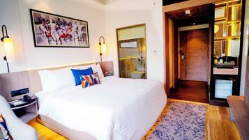 Deluxe-dobbeltværelse | 1 soveværelse, minibar, skrivebord, arbejdsområde til bærbare computere