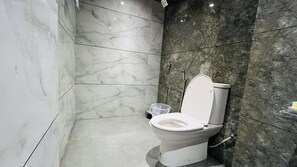Bathroom - Nature Forest View Resort (Mahabaleshwar)