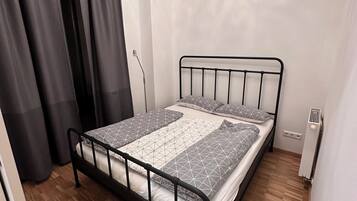 1 bedroom, WiFi, bed sheets