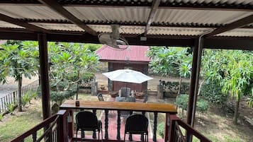 Classic-Haus, Balkon, Gartenblick | Terrasse/Patio