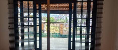House, 3 Bedrooms, Smoking, Patio