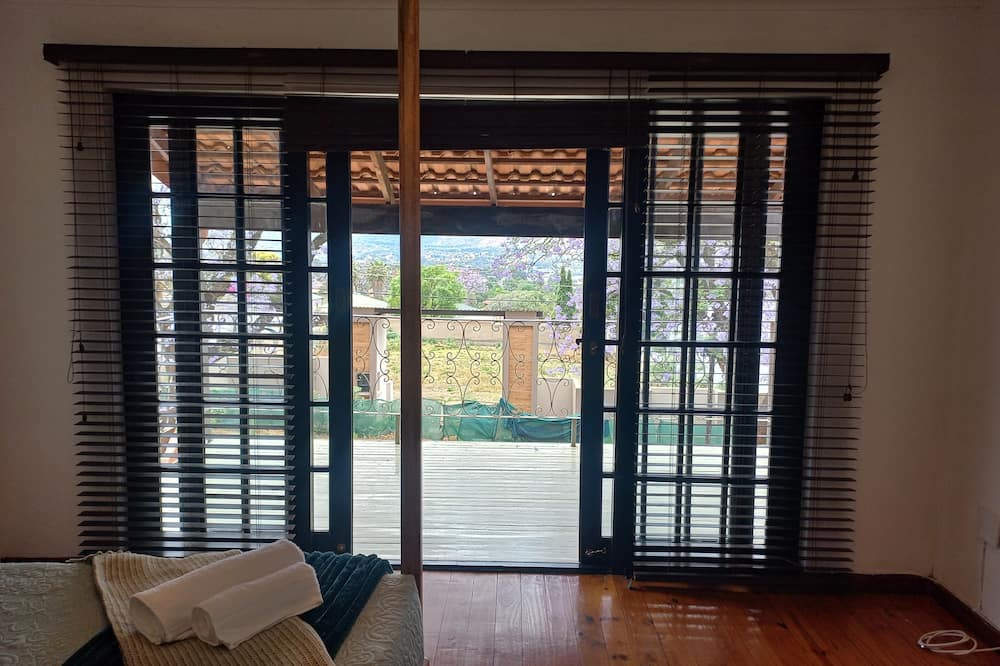 Jakes's Place Modern Comfortable & Sunny 3-bedroom House in Kensington