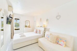 1 bedroom, iron/ironing board, Internet, bed sheets