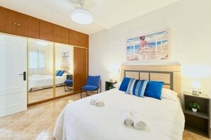 3 sovrum, strykjärn/strykbräda, internet och sängkläder