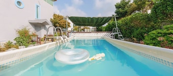 Taean Norabureo Pet Pension