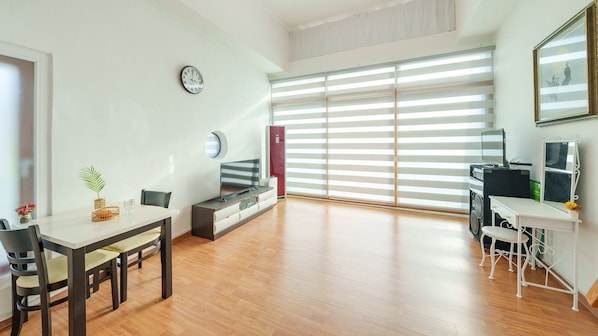 1 bedroom, WiFi (free)