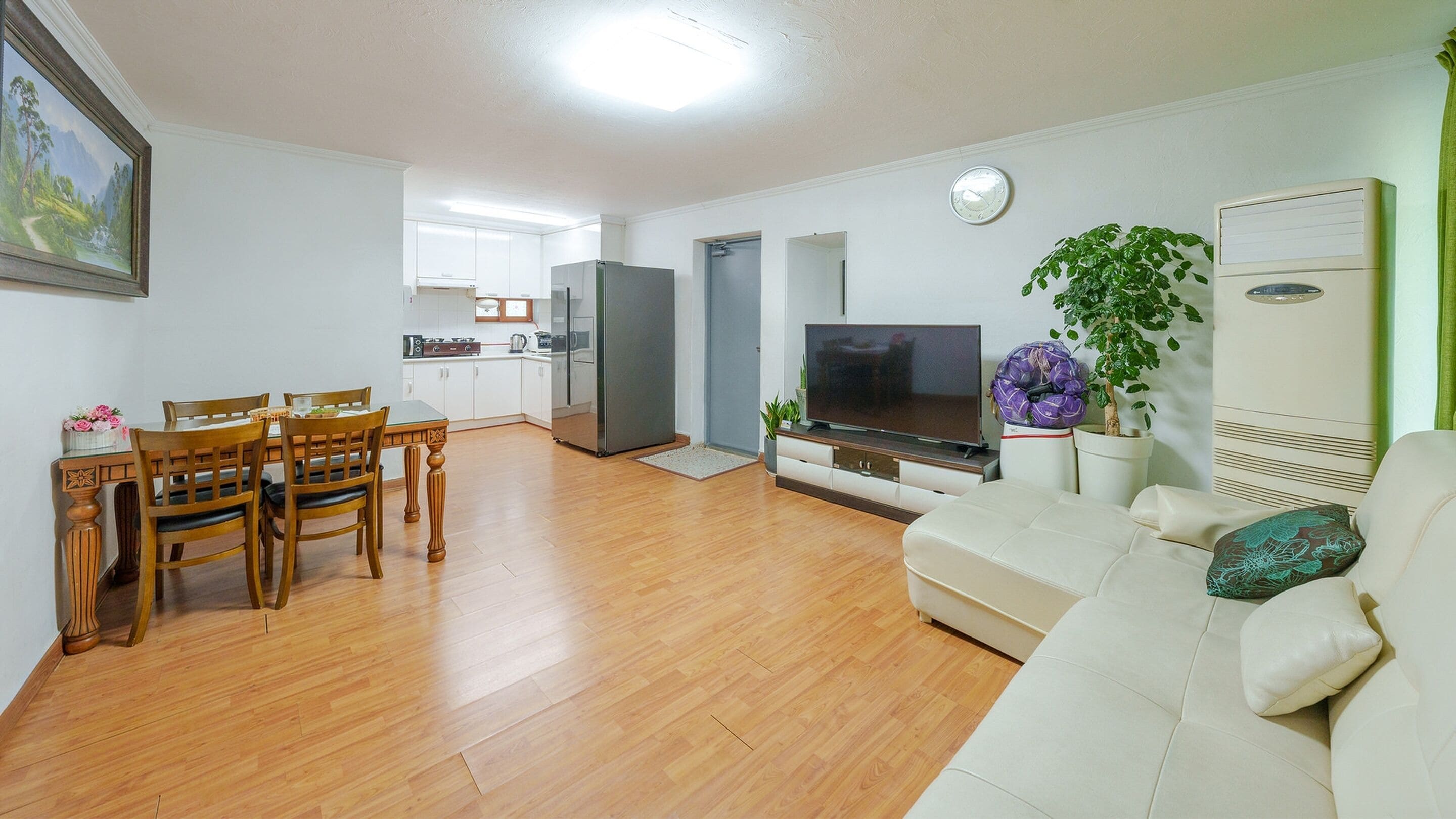 Basic Room, 1 Bedroom (yellow 102) | 1 bedroom, free WiFi