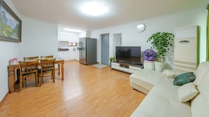 Habitación básica, 1 habitación (yellow 102) | 1 dormitorio y wifi gratis