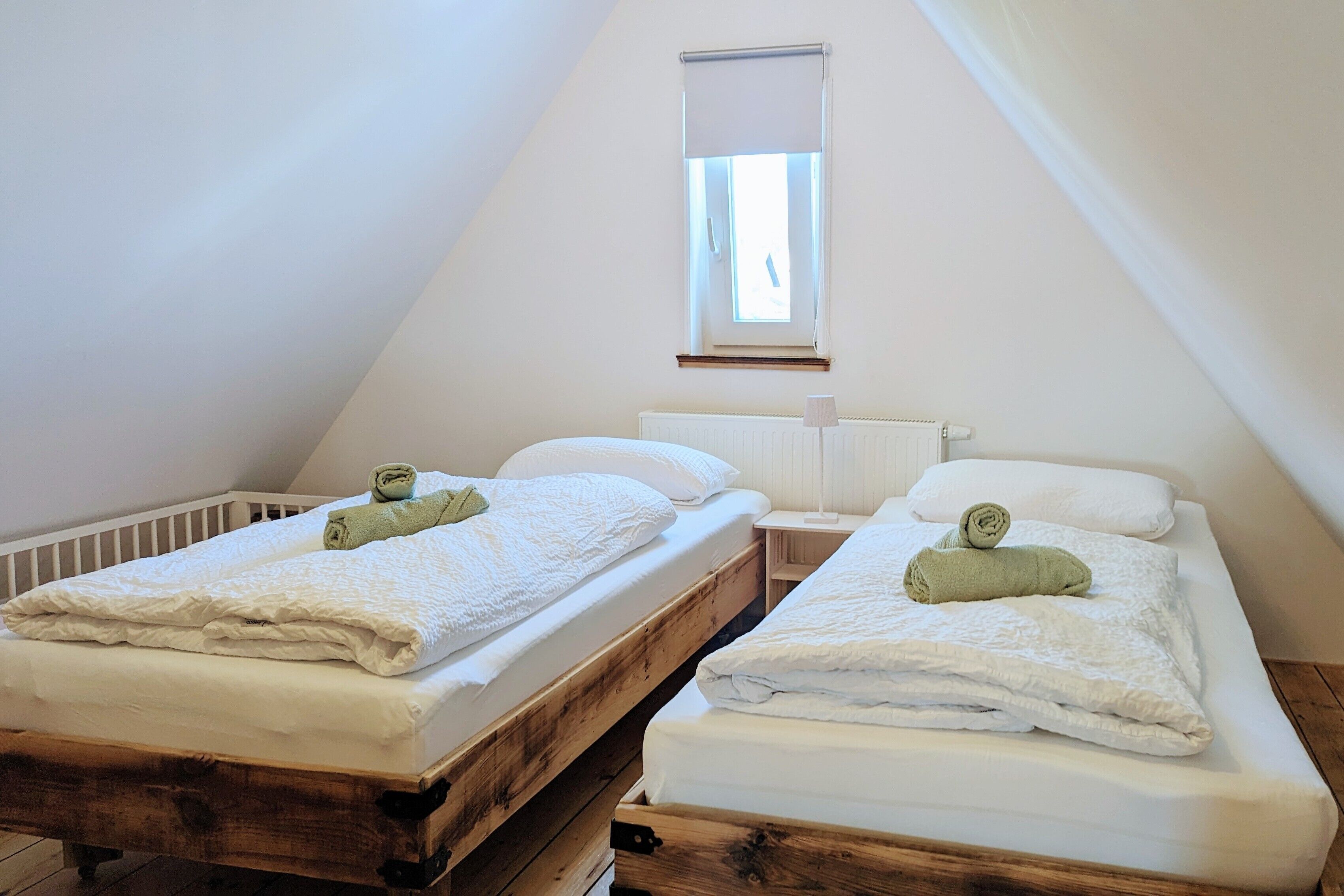 5 bedrooms, desk, iron/ironing board, free WiFi