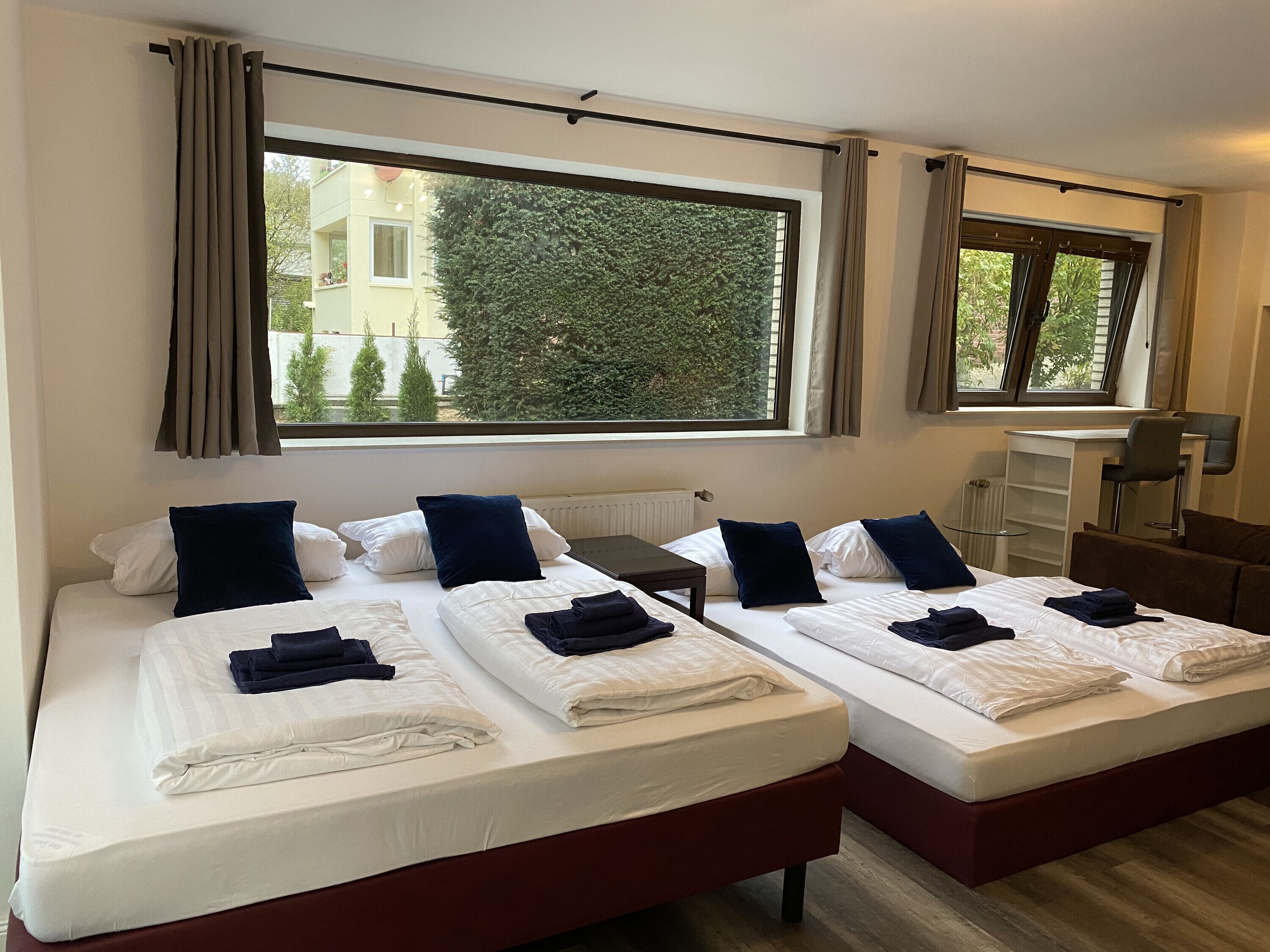 Wohnung 3 Schlafzimmer, mit Garten