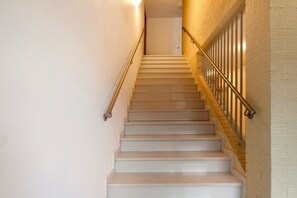 Interior - Holiday Apartment "Nordseekieker" with Balcony (Büsumer Deichhausen)