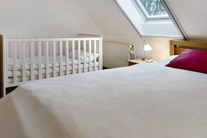 2 makuuhuonetta, vuodevaatteet