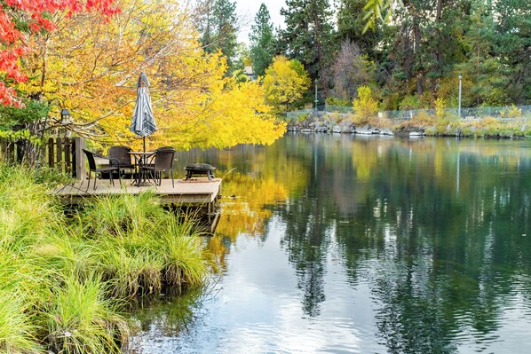屋外ダイニングエリア