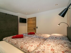 2 Schlafzimmer, Reisekinderbett, kostenloses WLAN