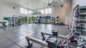 Fitness facility - Central Upscale Retreat in Dallas Area (Addison)
