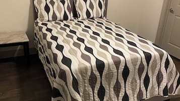 1 habitación, tabla de planchar con plancha, wifi y ropa de cama