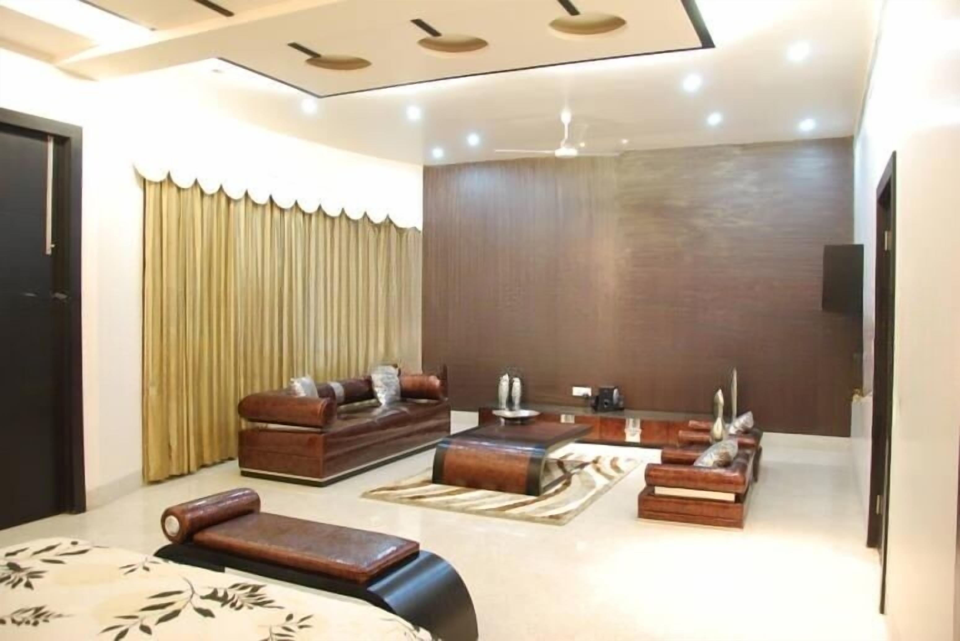 Deluxe Bungalow, Garden View | Desk, iron/ironing board, free WiFi