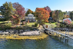 Exterior - Stunning Cliffs Retreat: Ocean Views, Luxury, and Tranquility Await! (Boothbay)