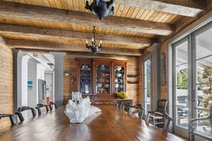 Dining - Stunning Cliffs Retreat: Ocean Views, Luxury, and Tranquility Await! (Boothbay)