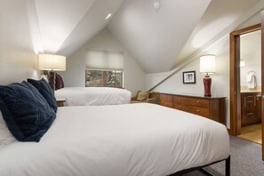 Unclassified image, 5 of 45, button