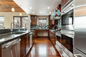 Unclassified image, 2 of 45, button