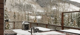 Luxurious Ski In/Out Monster - Sleeps 24!