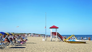 Nær stranden