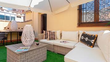 Apartment (2 Bedrooms) | Terrace/patio