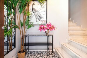 Nội thất lối vào