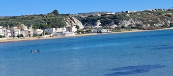 Welcome to the south: 5minutes from the scala dei turchi 800meters from the beach.